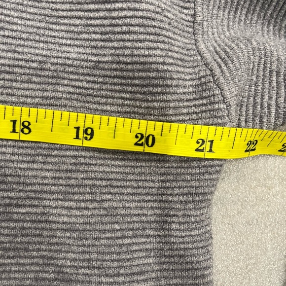 [M]Gentle Fawn Charcoal Turtleneck Sweater - Picture 5 of 8